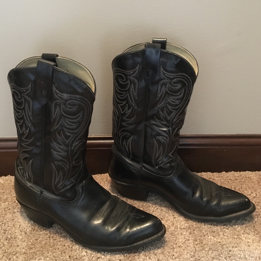 Black cowboy boots